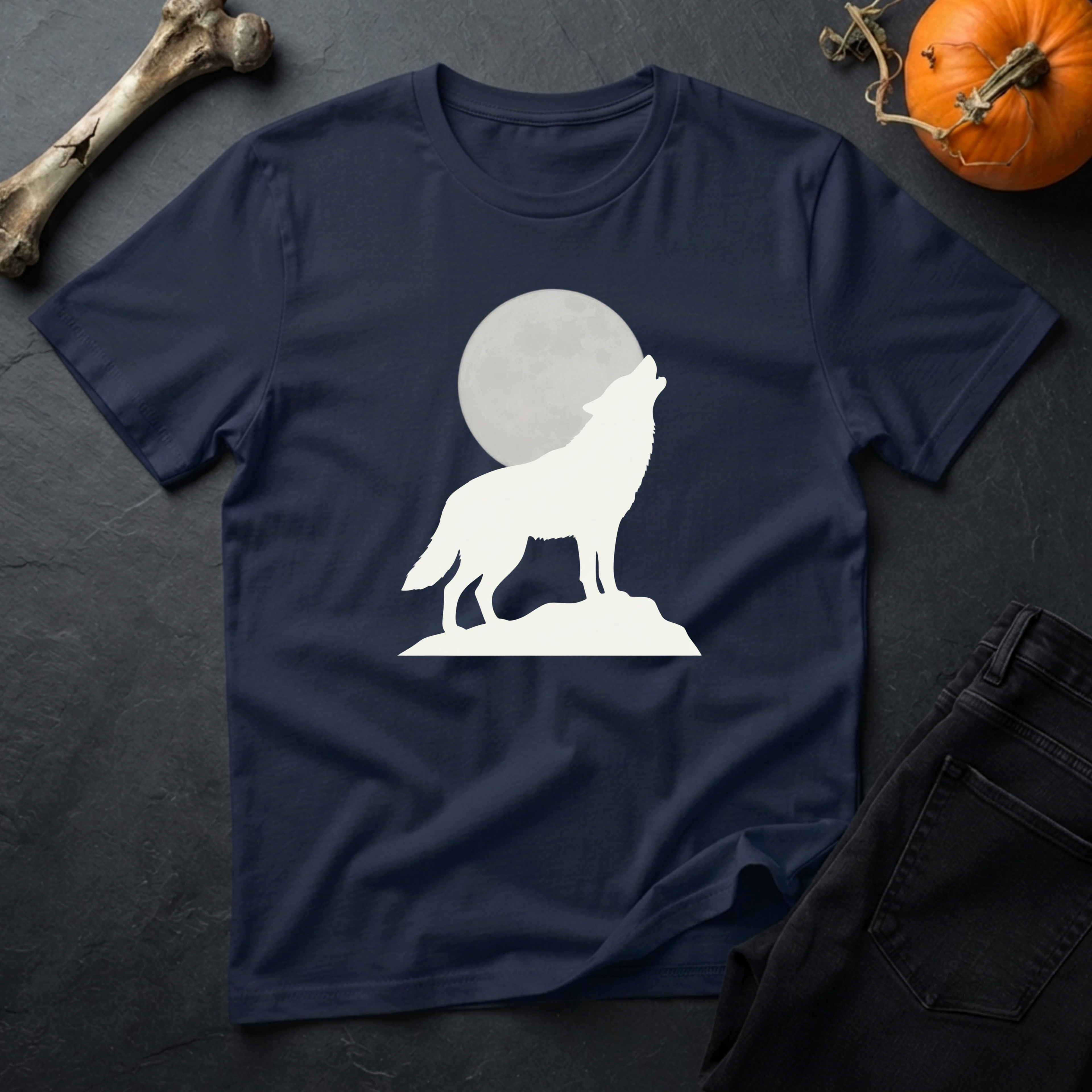 Howling Gray Wolf Graphic T-Shirt