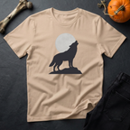 Howling Gray Wolf Graphic T-Shirt